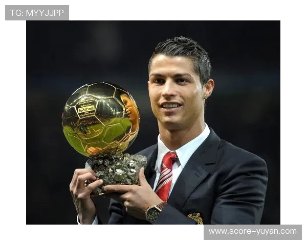 足球球星百米冲刺速度挑战 高速奔跑展现惊人爆发力